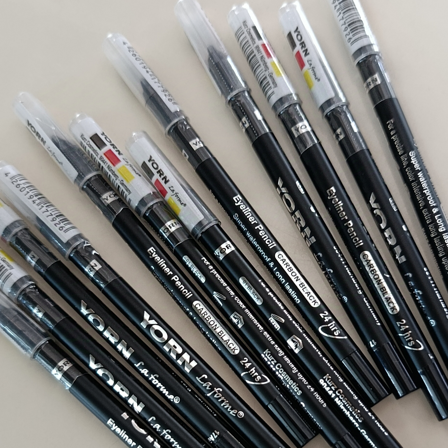 مداد چشم کربن بلک یورن